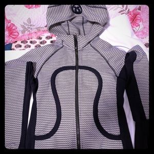 Lululemon hoodie.Worn only few times.